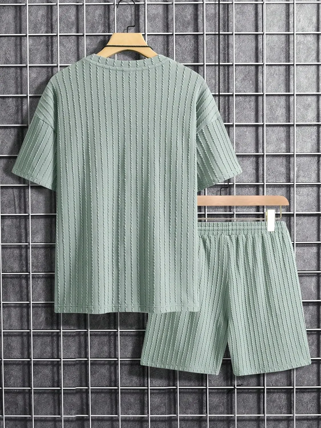 Men's 2 Piece Outfits Textured Drop Shoulder T Shirt and Short Sets Summer Outfits Tracksuit