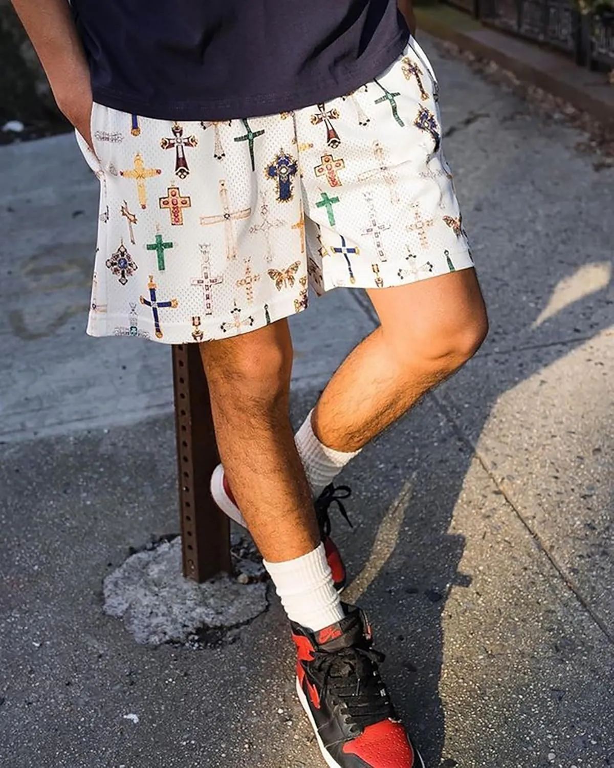 Men's Breathable Athletic Shorts Elastic Waist Quick Dry Gym Workout Shorts Flower Print Fitness Beach Shorts