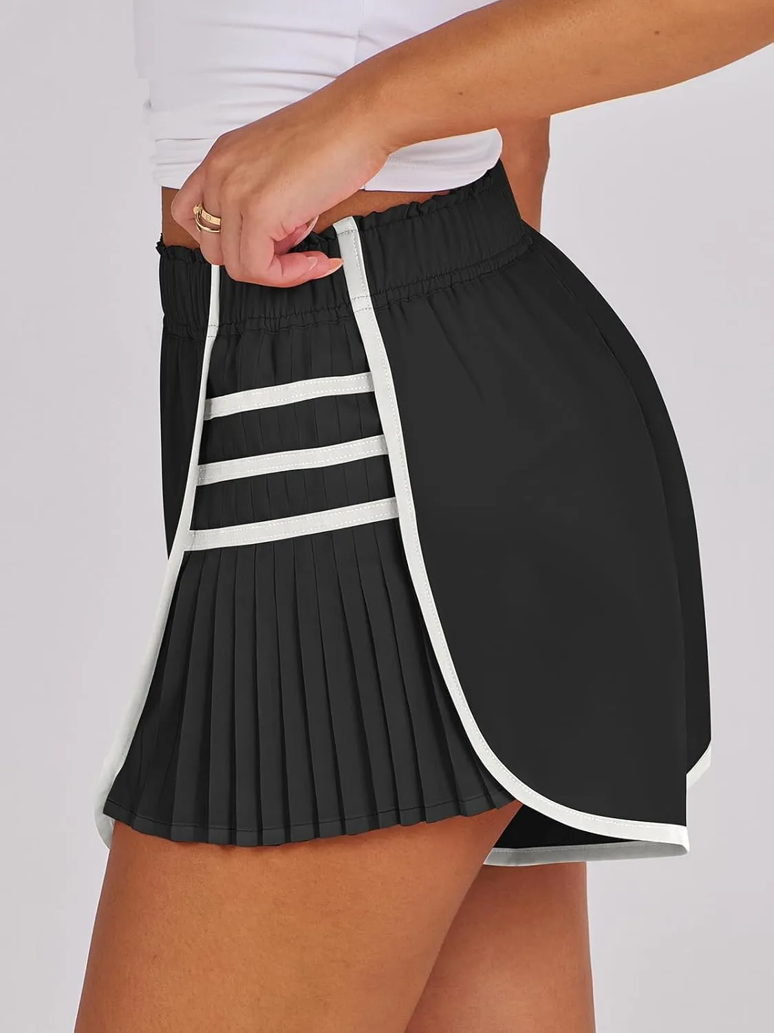 Running Shorts for Women High Waisted Sweat Shorts Quickl Dry Athletic Shorts Flowy Pleated Gym Shorts with Pockets